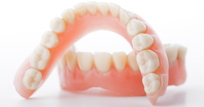 Everybody Smiles | Dentures